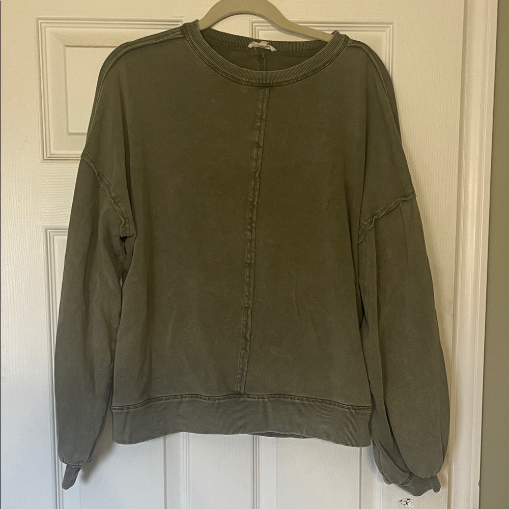 Easel Forest Green Crewneck Top